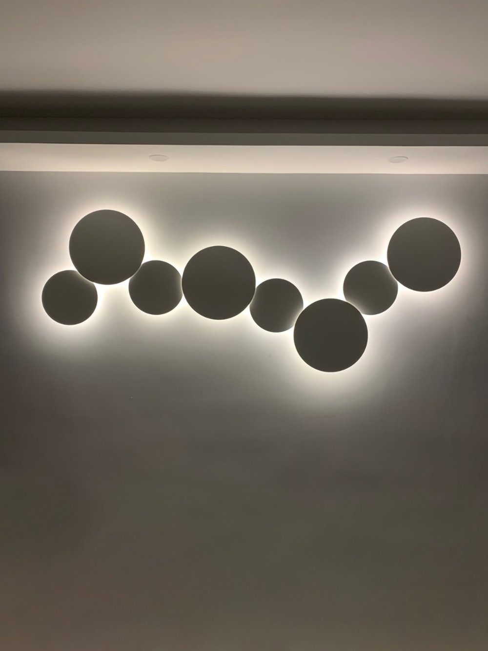 PUCK WALL ART | Fluorescent wall light