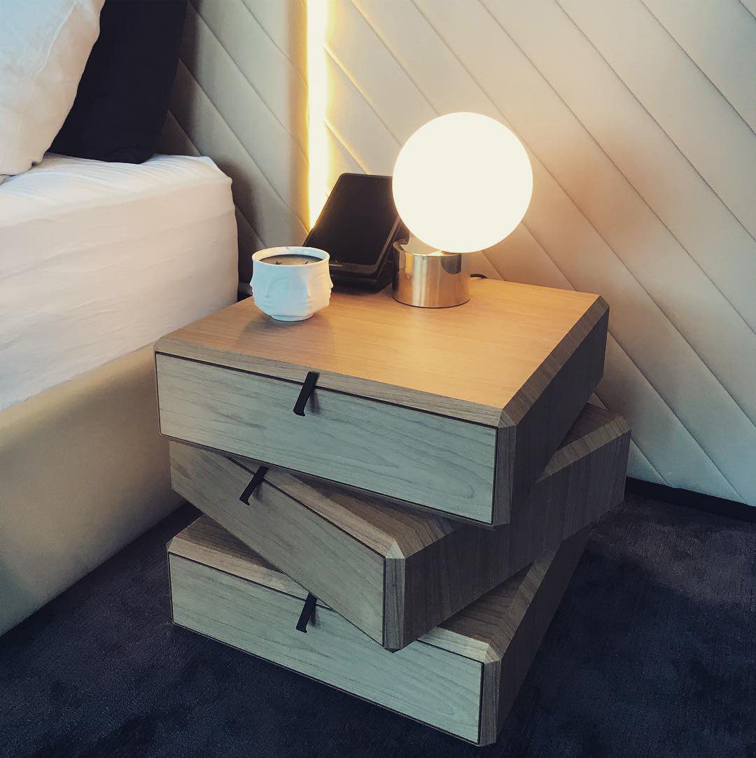 TIP OF THE TONGUE TABLE LAMP
