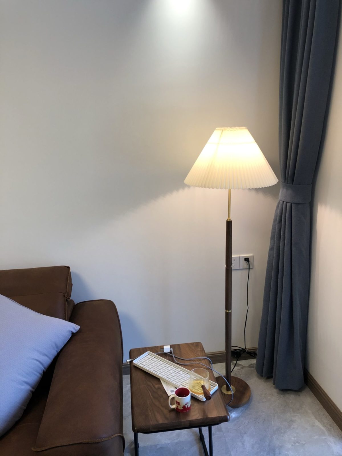 Kryssmast floor lamp new arrivals