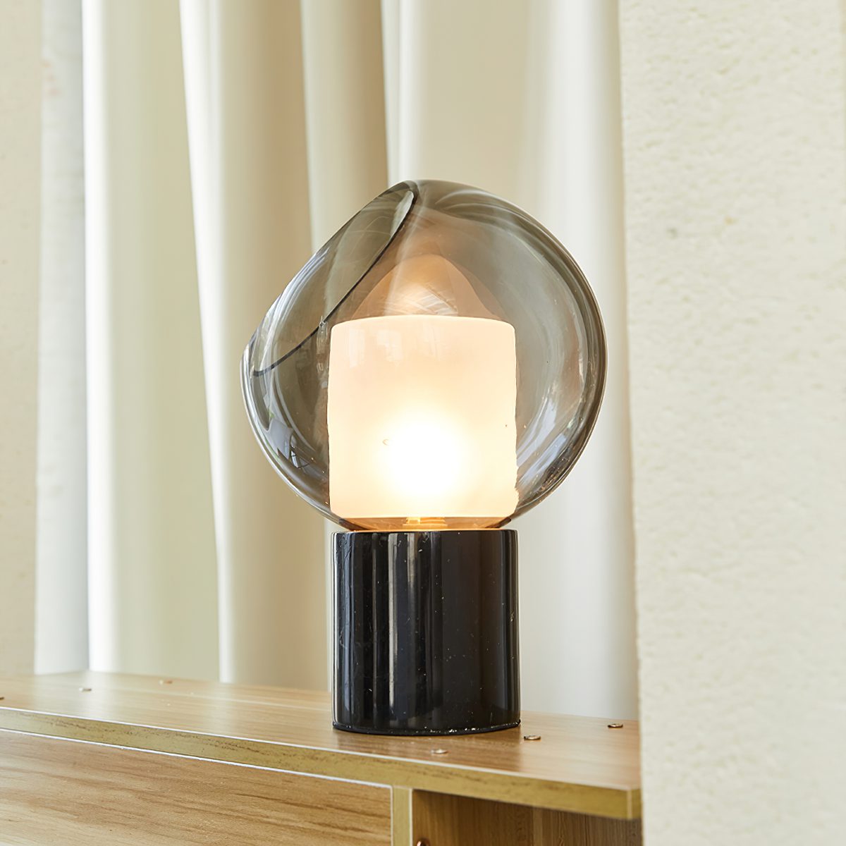 Dome Evedal Glass Table Lamp - Mooielight
